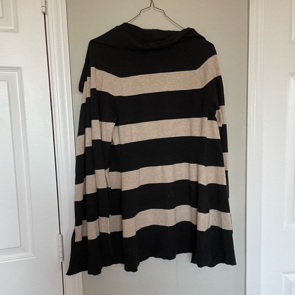 Black and beige stripped cover up Black White Market - Picture 5 of 7